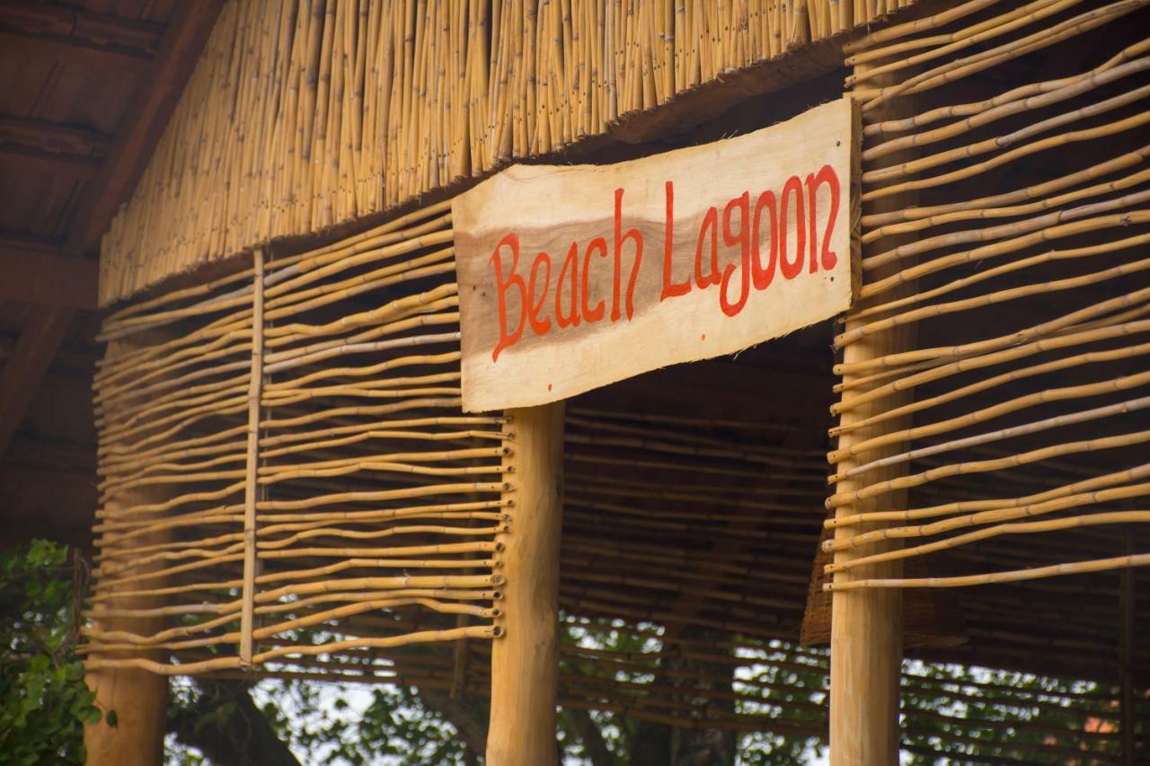Beach Lagoon Parans Hotell Arugam Bay Exteriör bild